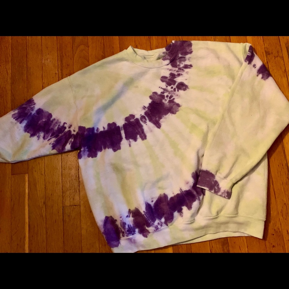 Urban Outfitters Tie-Dye Crew Neck Sweatshirt